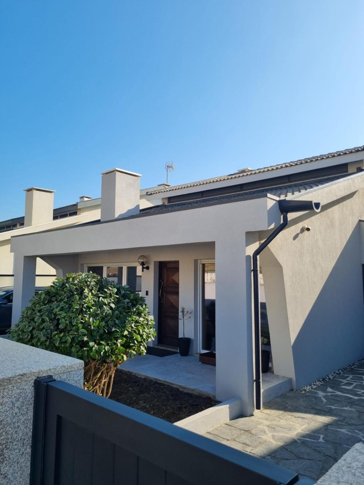 On The Way - Mindelo Beach/Guest House 외부 사진