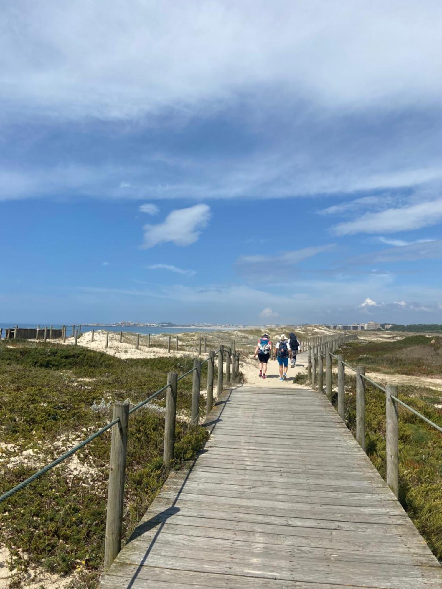 On The Way - Mindelo Beach/Guest House 외부 사진